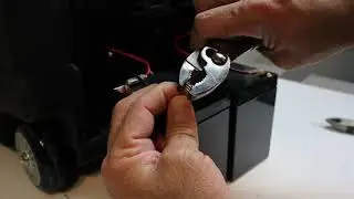 How to tighten the Traveler battery terminals for a tight connection.