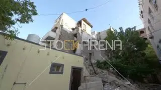 158 DESTROYED HOUSE  IN ADEN G DROUND