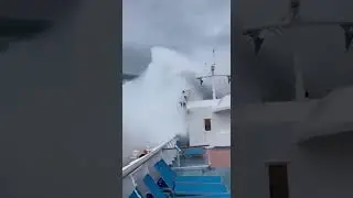 [North Sea]: [Towering Waves] & Crew Fear