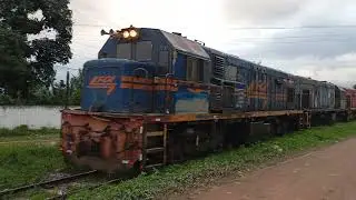 Trem de min&eacute;rio de cromo com locomotiva ex transbai&atilde;o!