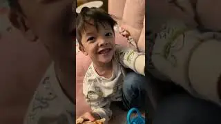 Doing the flinch test on my 4 kids and wife #familyvlog