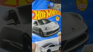 Opening a #hotwheels #porsche Carrera T #car #diecast #spongybro99 #review #shorts