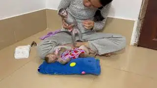 Oh noo..!! Mo0dy koy need for mom&rsquo;s attention before huq after cool bath when jasmine sleep