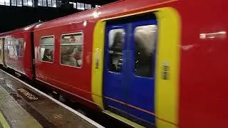 (Train A) SWR Class 455 (717-712) leaving at Clapham Junction - 22/01/2026