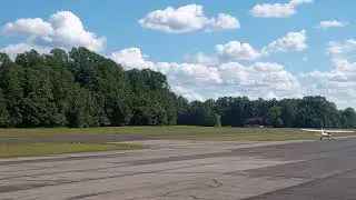 Cessna 152 & Piper PA-32 Cherokee Six at Flying W Airport (N14)