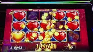 Дождливая поездка по Стрипу - игра в слот Lock It Link Diamonds #казино #вегас #путешествия #азар...