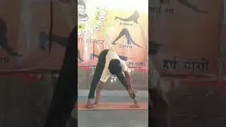 Advance twisting yoga #yoga #yogapractice #workout #trendingshorts #youtubeshorts #twistingyoga