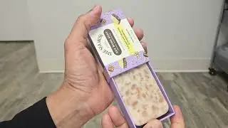 Натуральное детокс-мыло с кофе, ванилью и кокосом.