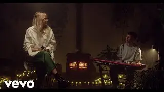 Mathilda Homer - Do You Want to Know a Secret (Acoustic Version)