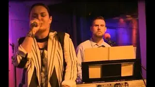 Ewa Farna -  Na ostří nože ako dychovka - TopStar