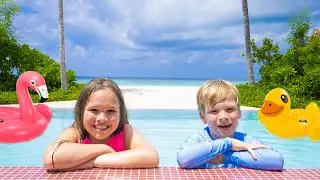 Avelina wants to be a good sister, Amelia and Akim love the beach!