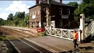 Brundall Station LC 156418 (25/07/2015)