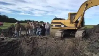 See excavation of woolly mammoth near Chelsea, Michigan
