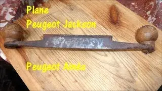 Plane Peugeot Jackson Peugeot Ain&eacute;s &agrave; la cloche enrubann&eacute;e 11 ao&ucirc;t 2019