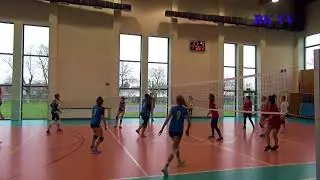 Siatk&oacute;wka dziewcząt. Mecz finałowy pomiędzy ZSO Strzelin, a CKZiU Strzelin.
