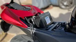 HOW TO CHANGE BATTERY MOTOCYCLE kawasaki z800 YTX9-BS