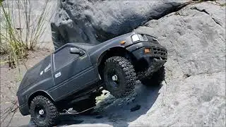 Tamiya CC01 ISUZU MU Rock Crawling in Taiwan #9