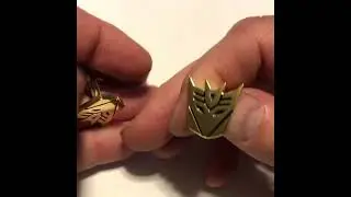 Transformers Cufflinks Gold Decepticons Cuff Links Hasbro #giftsfordad #cufflinks #transformers
