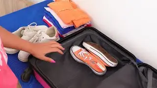 Ne range plus tes chaussures comme &ccedil;a : l&rsquo;astuce g&eacute;niale pour une valise toujours propre