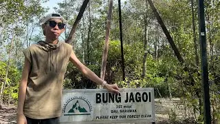 Bejalan ngau diri sebilik ke Serikin .