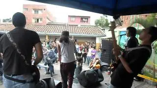 Los Plones - Achu