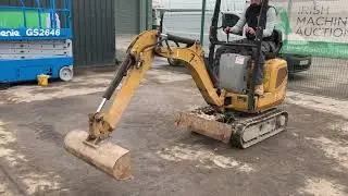 2016 CAT 300.9D 1T MINI EXCAVATOR C/W BUCKET, PIPED & BLADE