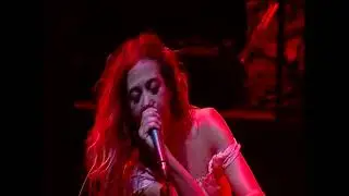 Queen Adreena / Pull Me Under + Razor Blade Sky + Join the Dots (live)
