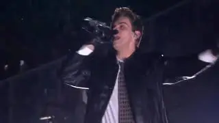 Laroi performing &ldquo;STAY&rdquo; at the NFL Berlin game halftime show