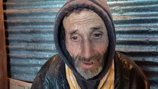الحكرة والفقر عبد السلام مع عائلته وتفضلوا بمشاهدة فيديو لمعرفة التفاصيل هاتف عبد السلام .0650599936