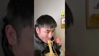 When you ate snail rice noodles for the first time... #Delicious food