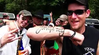 Young Gunner feat. Jawga Boyz - Mudgrips On Everythang (Official Music Video)