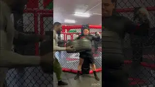 Reste la🗣️👉 #viralvideo #viralshortsvideo #viralreels #coach#viral #blessed #sports #mma #lyon