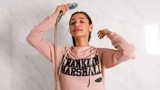 SUPER! BEAUTY MASHA SLOWLY GETTING WET IN THE SHOWER IN A TRACKSUIT [WETLOOKER ID: ms-5399-masha4]