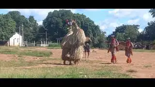 festa de aruana  na aldeia macauba dia 8 de março 2025