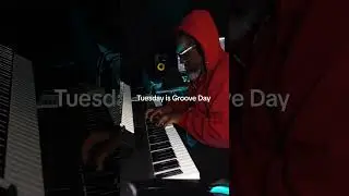 Tuesday is Groove Day let's go 90s!!!! #grooveoftheday #music #musiccomposer