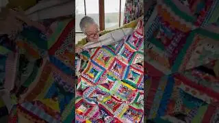 An Easy Method of Stitching Together Quilt Tops! #sewinghacks #quilting
