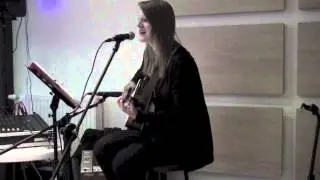 Walking On Sunshine (KULT live feat. Jennifer Berning)