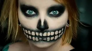 Szybka, łatwa czacha na Halloween - [ Red Lipstick Monster ]