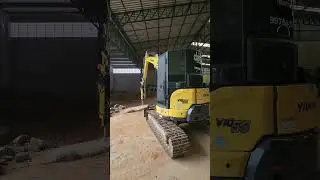 MINI ESCAVADEIRA COM ROMPEDOR