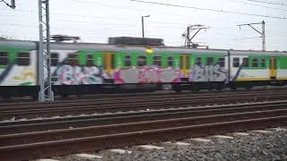 EN57 z graffiti