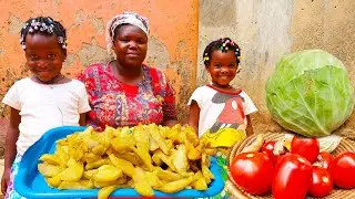 African village cooking #cooking 🔥Delicious Crispy French Fries+ Vegetables  for her family🍀
