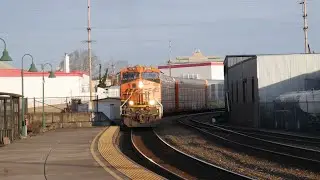 BNSF 6785 auto rack on Hill street in Vancouver WA
