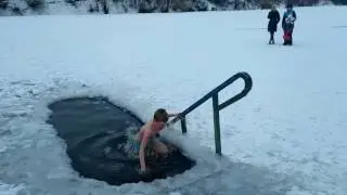 Ныряю в прорубь 29.01.2017