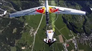 Wing suit team and acrobatic gliders stunt flying - Akte Blanix 3
