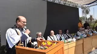 رئيس جامعة أسيوط يشهد الاحتفال بعيد  الخريجين الـ 56 لأبناء كلية الطب ويكرم أوائل الخريجين