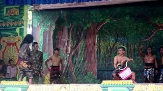 Ucil Nekat Naik Sepeda Di Atas Panggung Ketoprakk Siswo Budoyo Ucil Cs Pentas Di Jepara