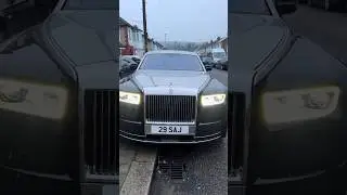 Inside the Owner&rsquo;s Rolls-Royce Phantom &mdash; Chauffeur-Driven Luxury