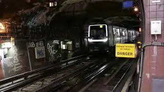départ et arrivée de métro[ MP14, LIGNE 11, ARTS ET METIERS + KLAXON ]