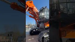 HITACHI KTEC 890 EXCAVATOR #power #machine #huge #machinery #earthmoving #earthmover #big #hitachi