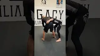 How to #sprawl! #bjj #mma #brazilianjiujitsu #ufc